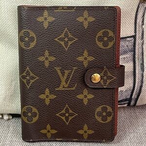 LOUIS VUITTON🍂Monogram Agenda/Passport cover PM🍂Unbranded insert🍂💯 Authentic COA
